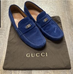 Authentic GUCCI Suede Navy Loafer Gold Spell Out Driving Shoes USED